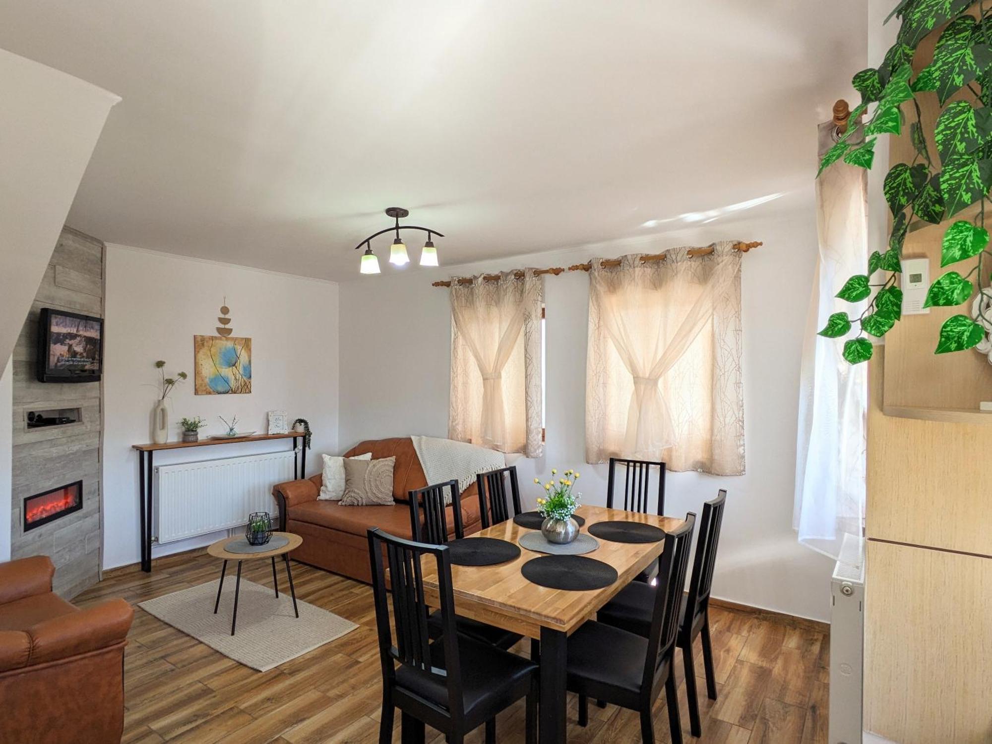 Pallos Apartments Совата Екстер'єр фото